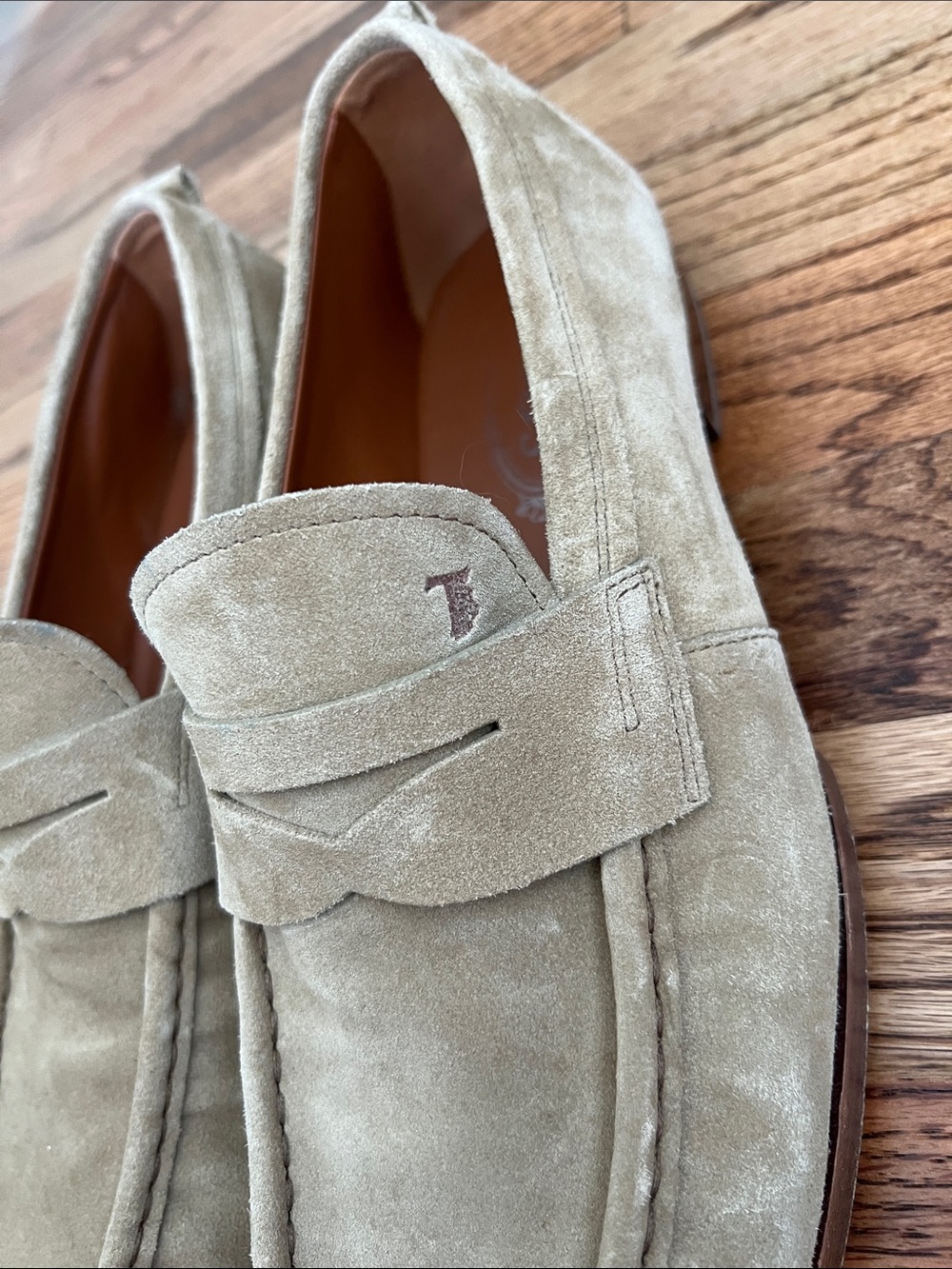 Tod's Beige Suede Penny Loafers for Men - Picture 2 of 8